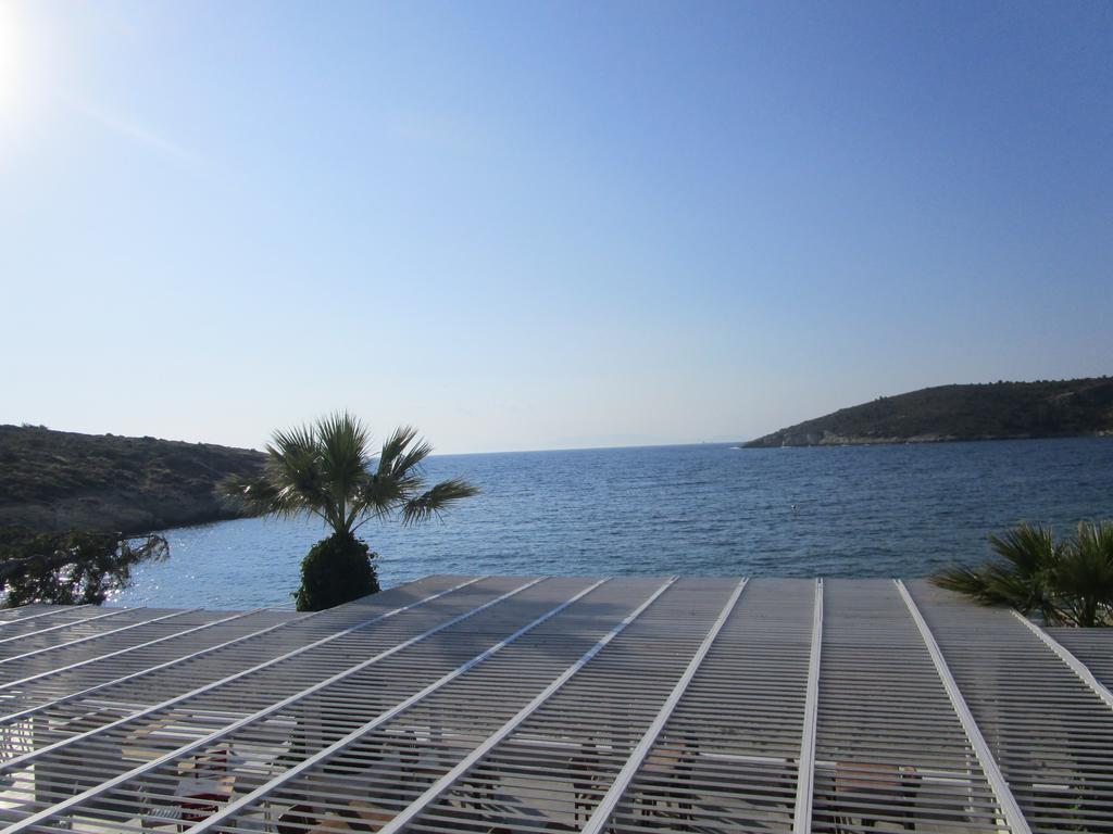 Club Mackerel Holiday Village Foça Bagian luar foto