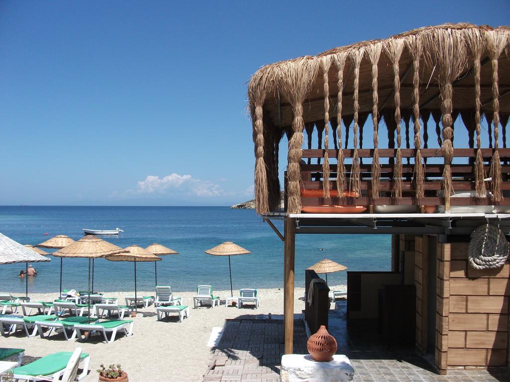 Club Mackerel Holiday Village Foça Bagian luar foto