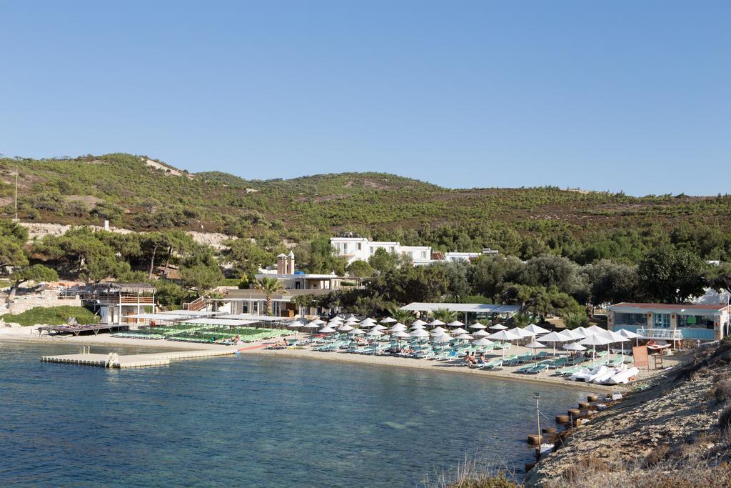 Club Mackerel Holiday Village Foça Bagian luar foto